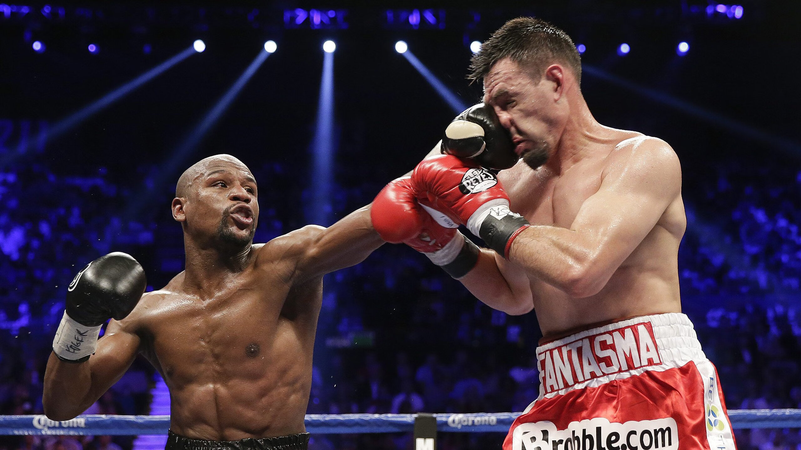 爱游戏体育-花样滑冰演出尝试沉浸式剧场模式，花样滑冰场景